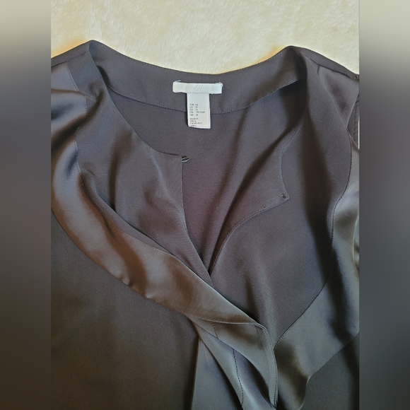 Size 14 - H&M black top - Picture 3 of 3